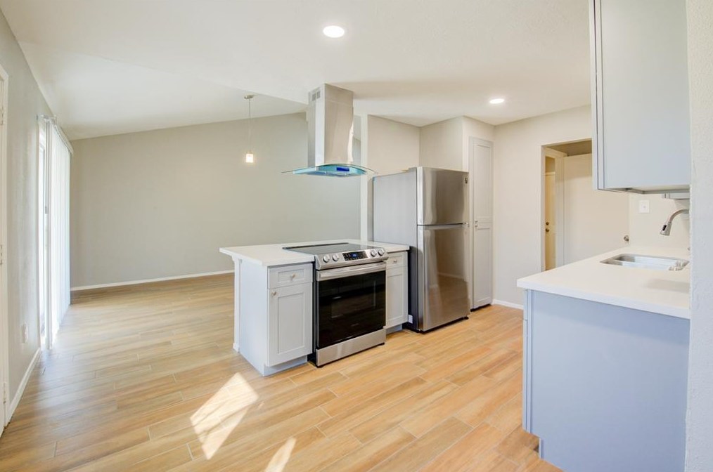 4803 Lotus St, Houston TX  77045-3123 exterior