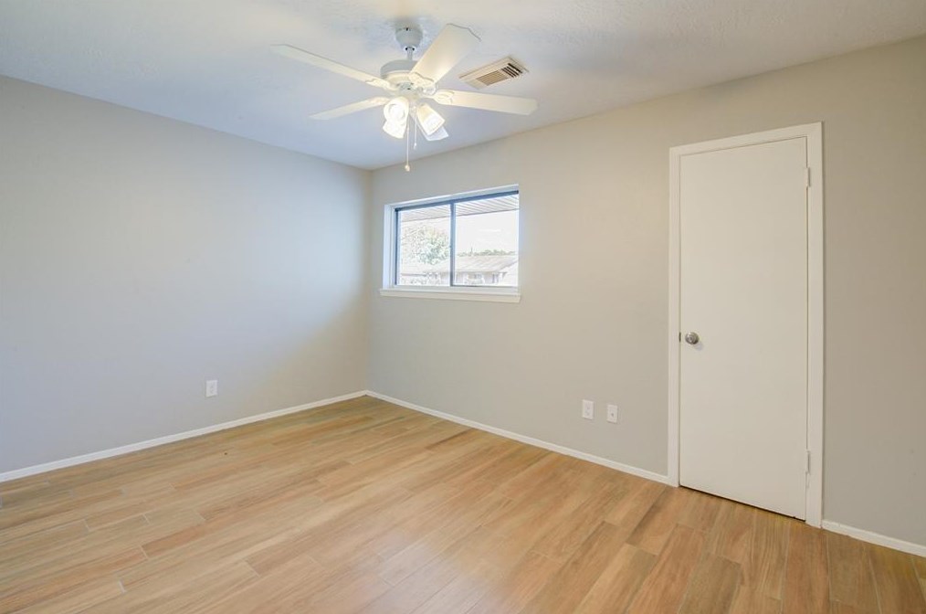 4803 Lotus St, Houston TX  77045-3123 exterior