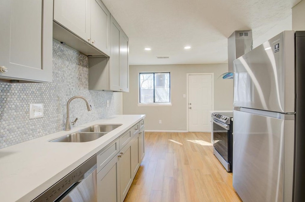 4803 Lotus St, Houston TX  77045-3123 exterior