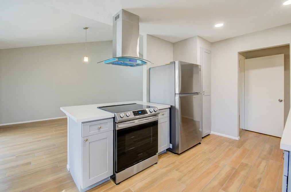 4803 Lotus St, Houston TX  77045-3123 exterior