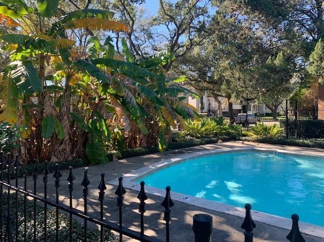 4020 Blue Bonnet Blvd, Houston, TX 77025-1724