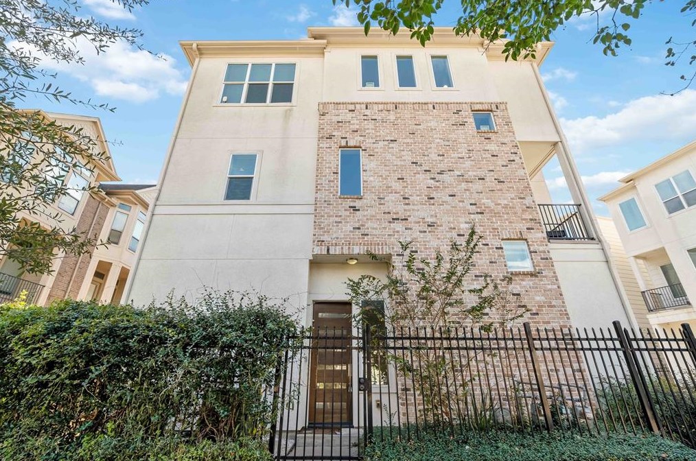 2004 Rosedale St #f, Houston, TX 77004