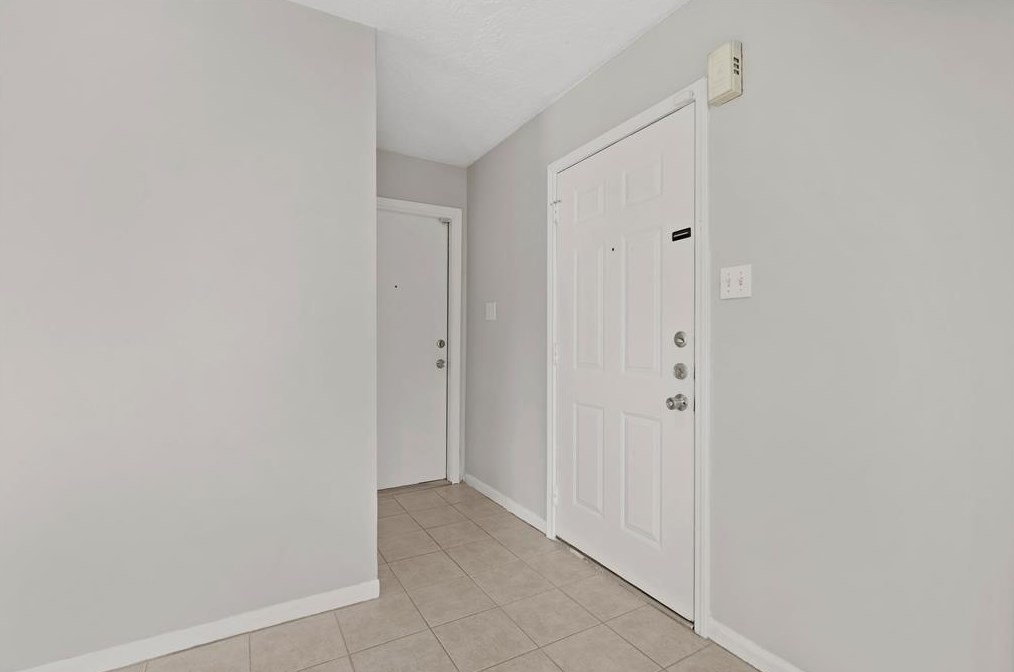 7514 Londres Dr, Houston, TX 77083