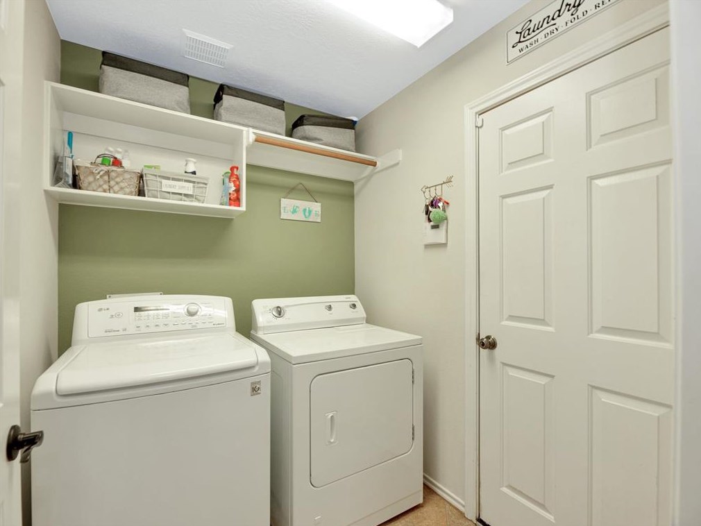 6002 Crestford Park Ln, Houston TX  77084-6399 exterior