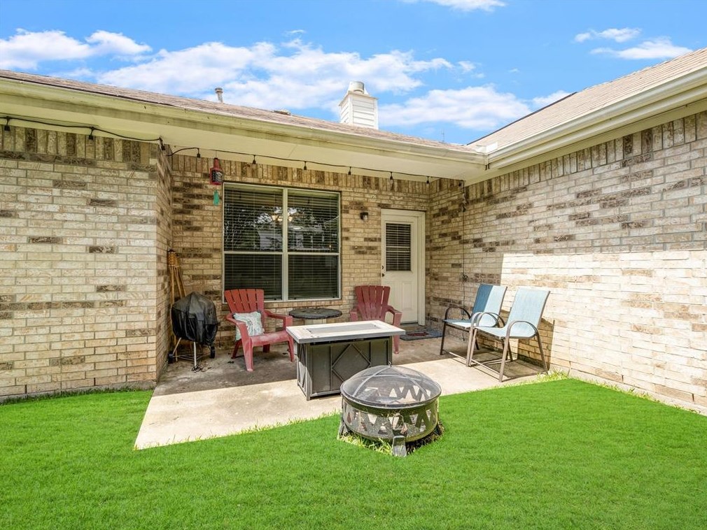 6002 Crestford Park Ln, Houston TX  77084-6399 exterior