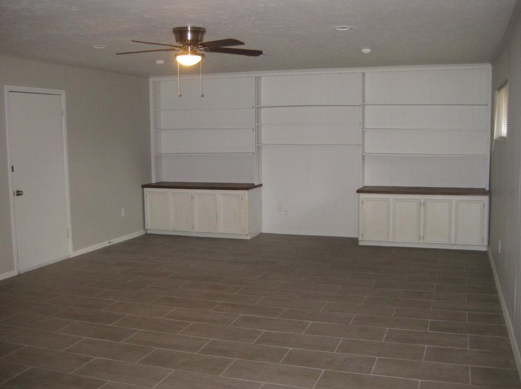 531 Kyle St, Sugar Land, TX 77478