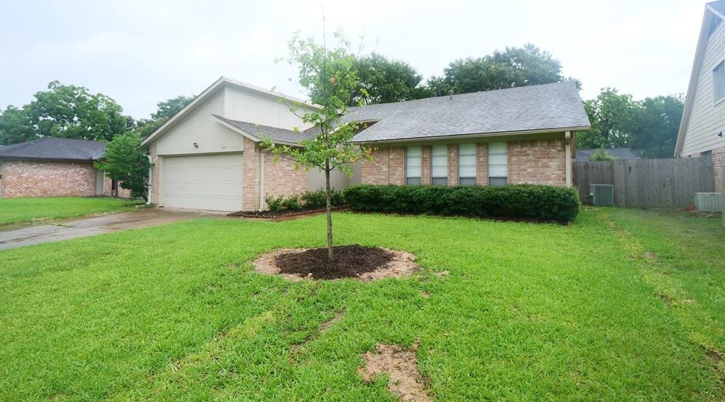 915 Comstock Springs Dr, Katy, TX 77450