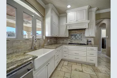 204 Black Diamond, Portland, TX 78374 - Photo 12