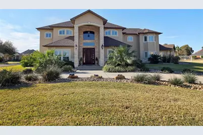204 Black Diamond, Portland, TX 78374 - Photo 2
