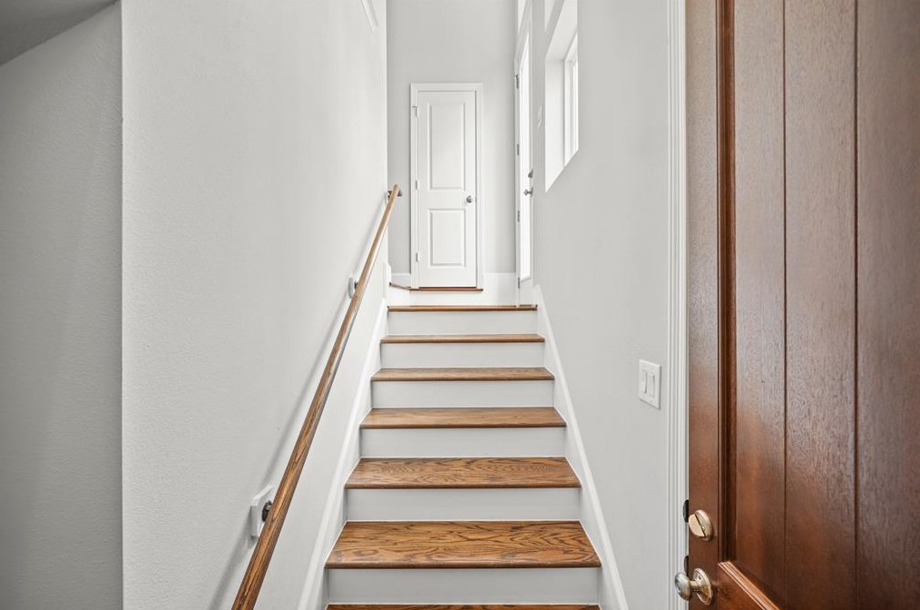 611 E 24th St, Houston, TX 77008