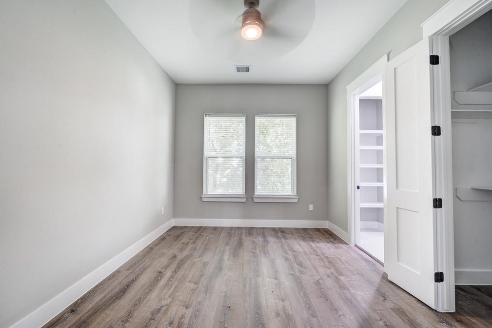 137 33 St, Houston TX  77022-5105 exterior