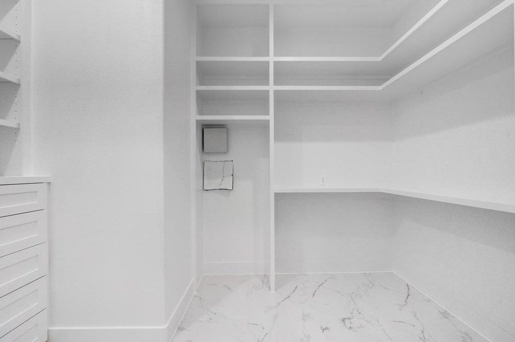 137 33 St, Houston TX  77022-5105 exterior