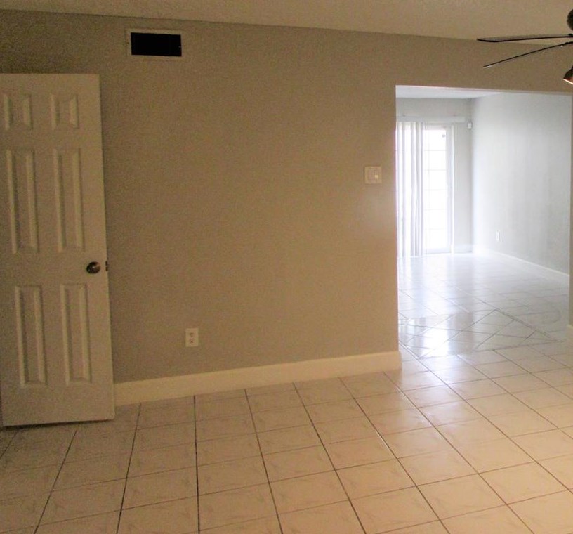7042 S Dairy Ashford Rd, Houston, TX 77072