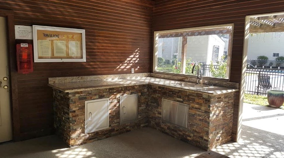 9809 Richmond Ave Apt G12, Houston, TX 77042