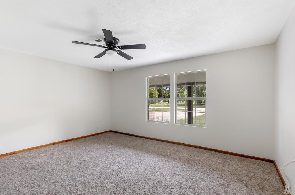 19479 Wells Rd, Conroe TX  77306-9342 exterior