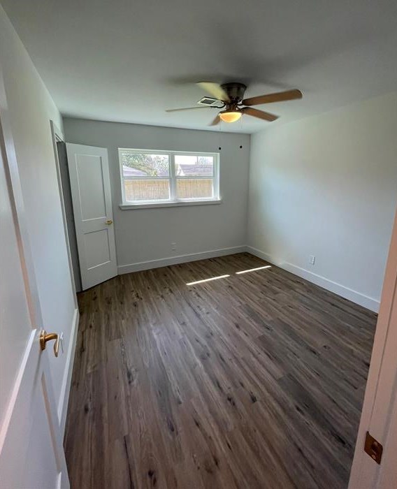 6119 Heatherbloom Dr, Houston TX  77085-3207 exterior