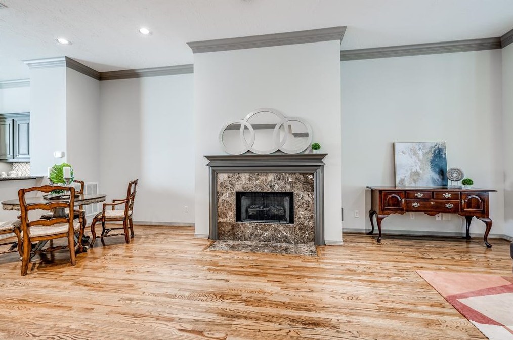 406 Roy, Houston TX  77007-5263 exterior