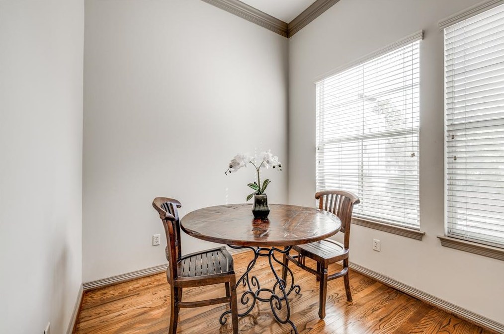 406 Roy, Houston TX  77007-5263 exterior