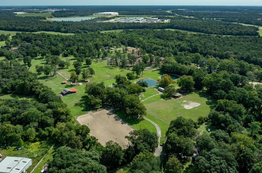 9521 Hermann Rd, Houston TX  77050-5603 exterior