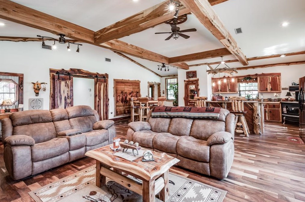 9521 Hermann Rd, Houston TX  77050-5603 exterior