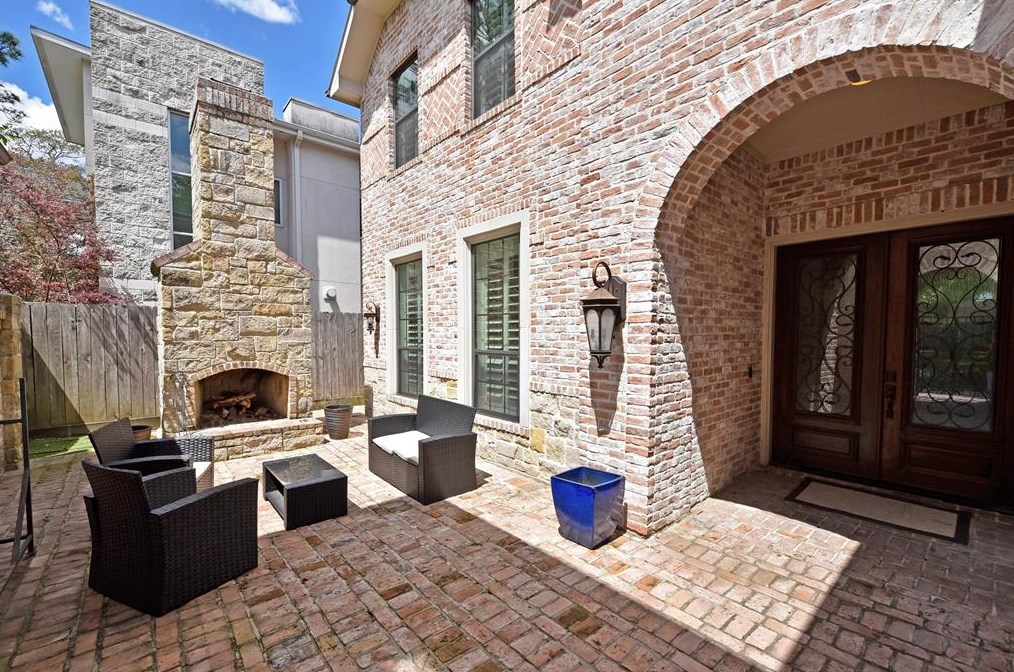 1612 Lamonte Ln, Houston TX  77018-4102 exterior