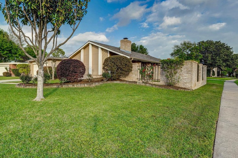 10311 Boca Ct, Houston, TX 77099-2931