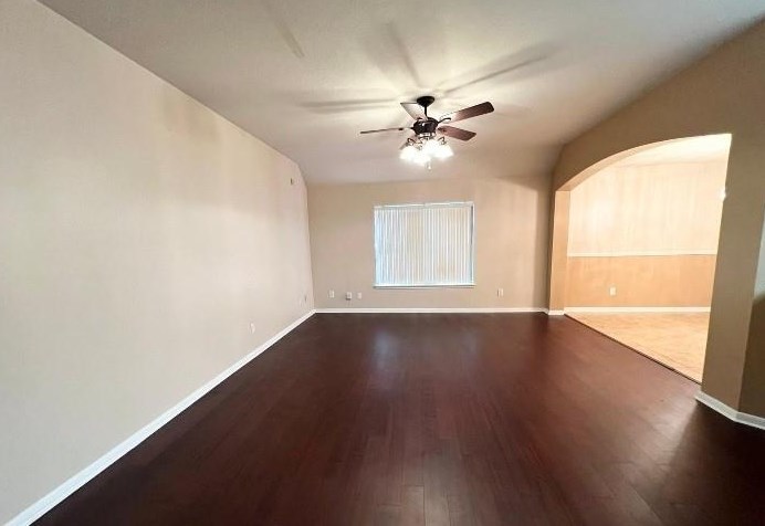 1919 Kamren Dr, Houston, TX 77049