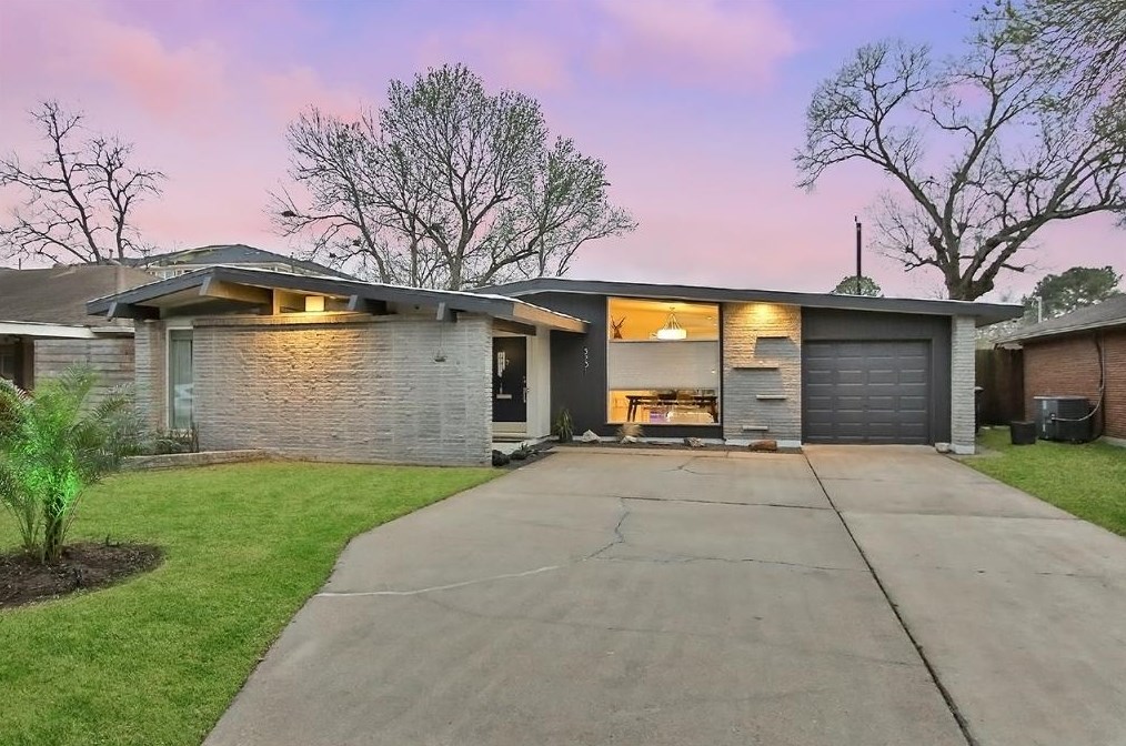 5231 Lamonte Ln, Houston, TX 77092-5609