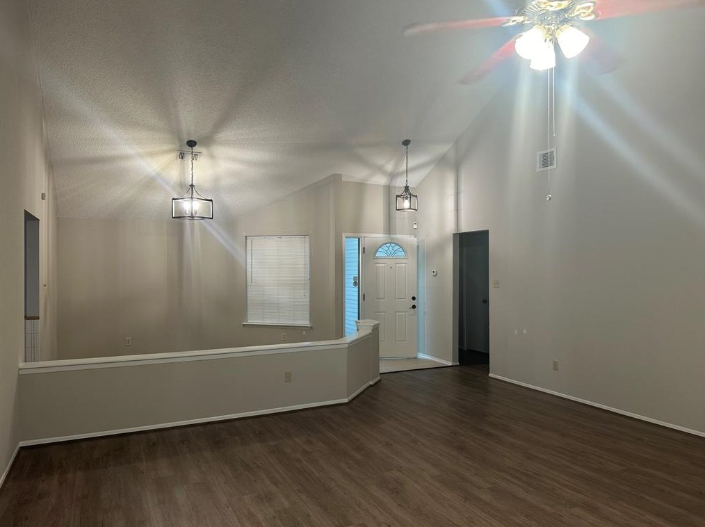 16043 Beechnut St, Houston TX  77083-5315 exterior