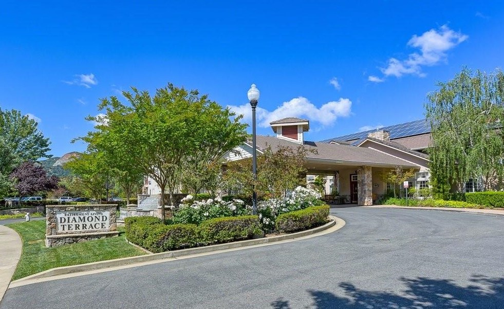 6401 Center St, Clayton CA  94517-1467 exterior