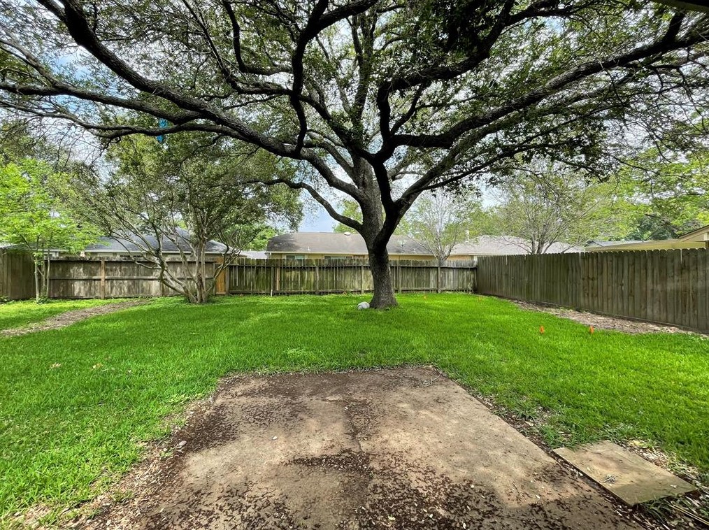 14014 Susan Ct, Sugar Land, TX 77498