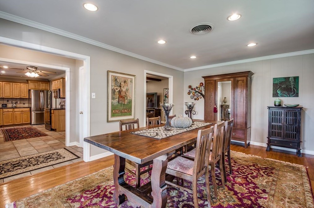 9642 Meadowcroft Dr, Houston TX 77063-3720 exterior