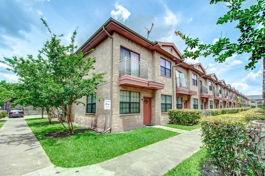 9400 Bellaire Blvd Unit 202, Houston, TX 77036