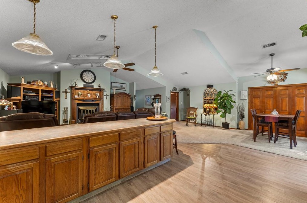 819 Helms Rd, Houston TX  77088-1936 exterior