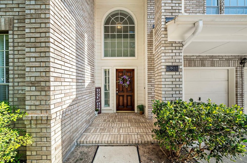 12814 Pheasant Lake Ct, Houston, TX 77041-6812