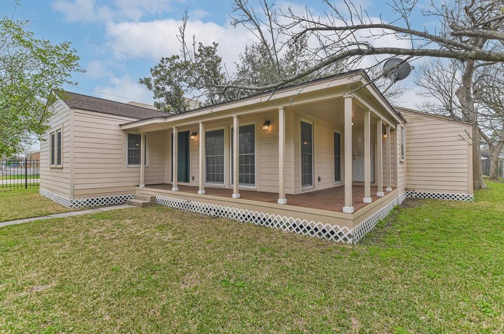 7740 Camwood St, Houston, TX 77087