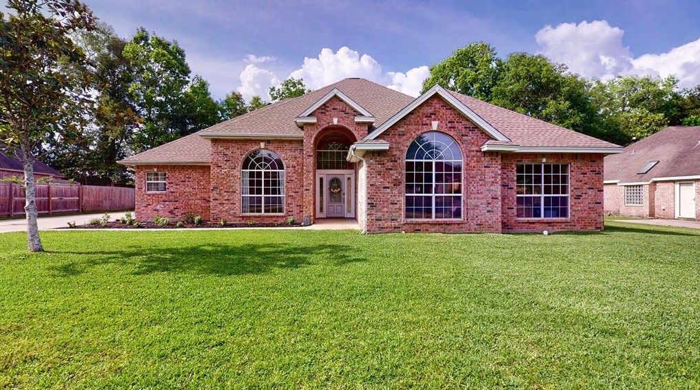 159 Windsor Cir, Beaumont, TX 77657-7167