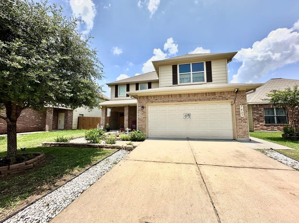 7427 Ida Wells Forest Dr, Houston, TX 77016-6567