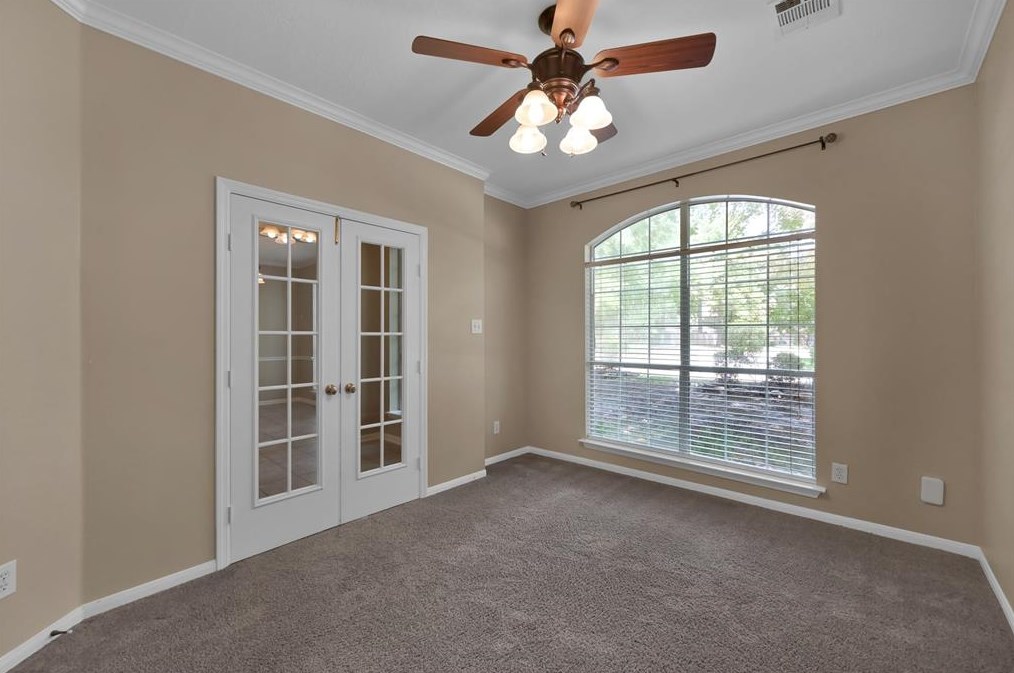 31 Downy Willow Cir, Spring TX  77382-6003 exterior