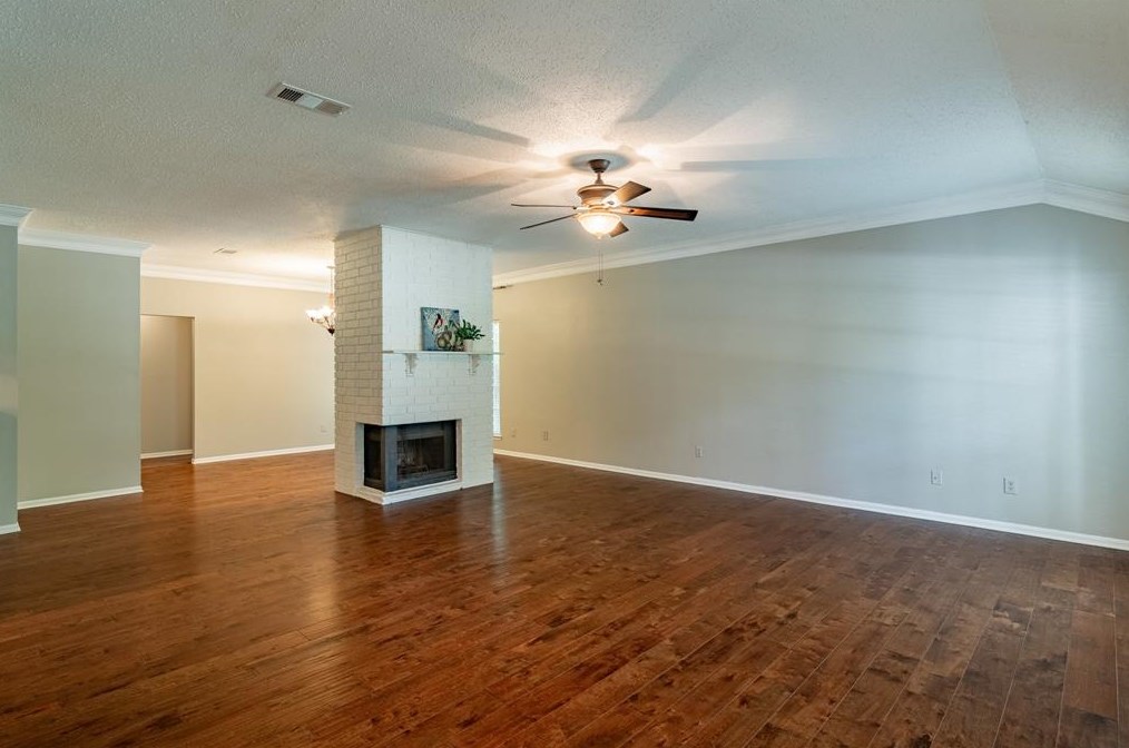 23 Stony Bridge Cir, Spring TX  77381-4435 exterior