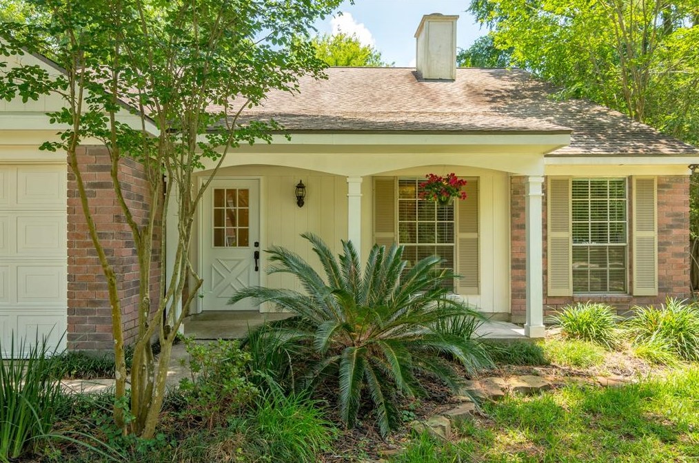 23 Stony Bridge Cir, Spring TX  77381-4435 exterior