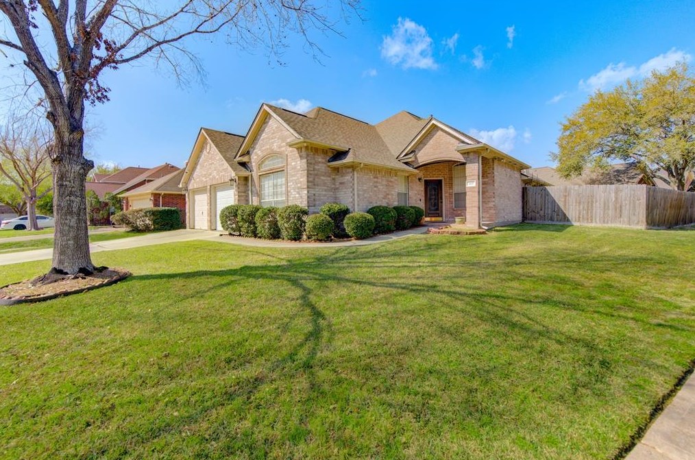 465 Corridor Way, Stafford, TX 77477