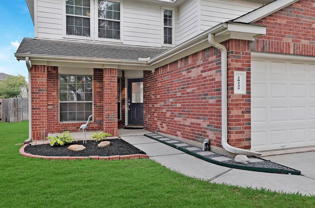 20235 Stonegrove Ct, Tomball, TX 77375