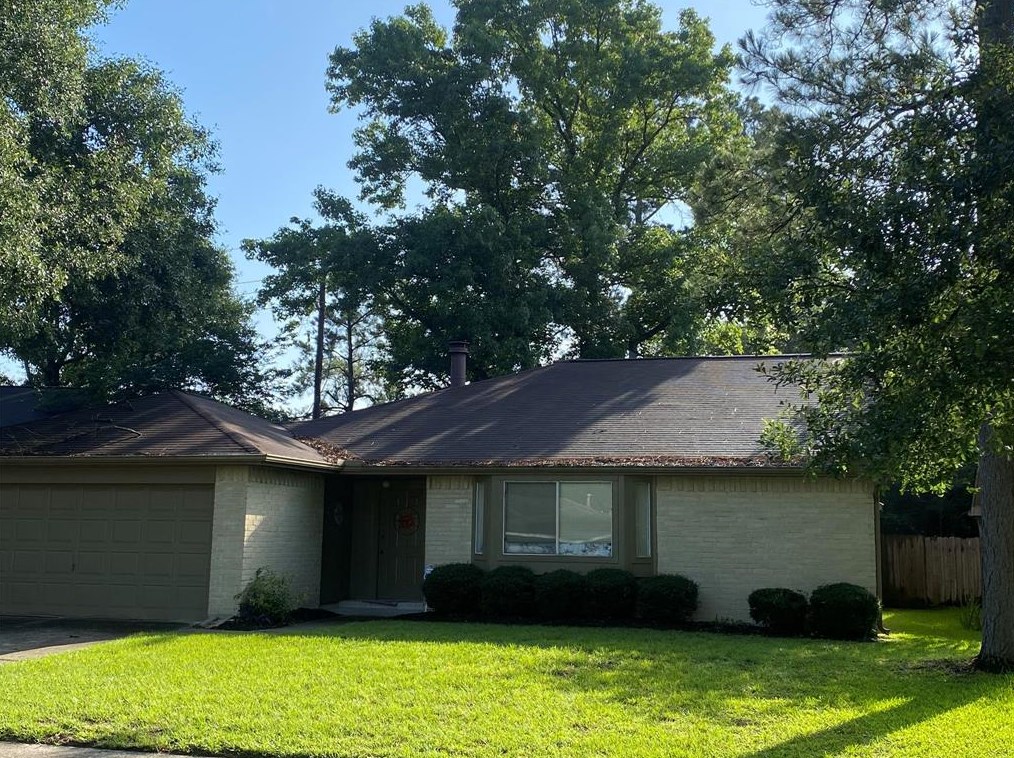 9034 Edenbridge St, Spring, TX 77379-3826