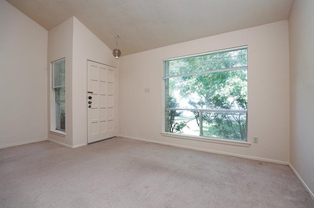 9603 Wellsworth Dr, Houston TX  77083-5949 exterior