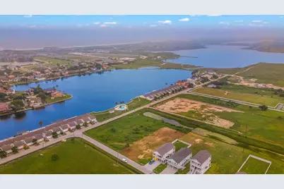 2445 103rd Street, Galveston, TX 77554 - Photo 12