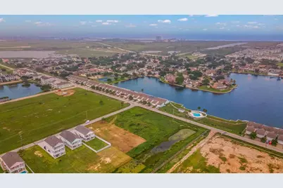 2445 103rd Street, Galveston, TX 77554 - Photo 10