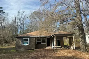 415 2nd St, Jasper, TX 75951 - Photo 1