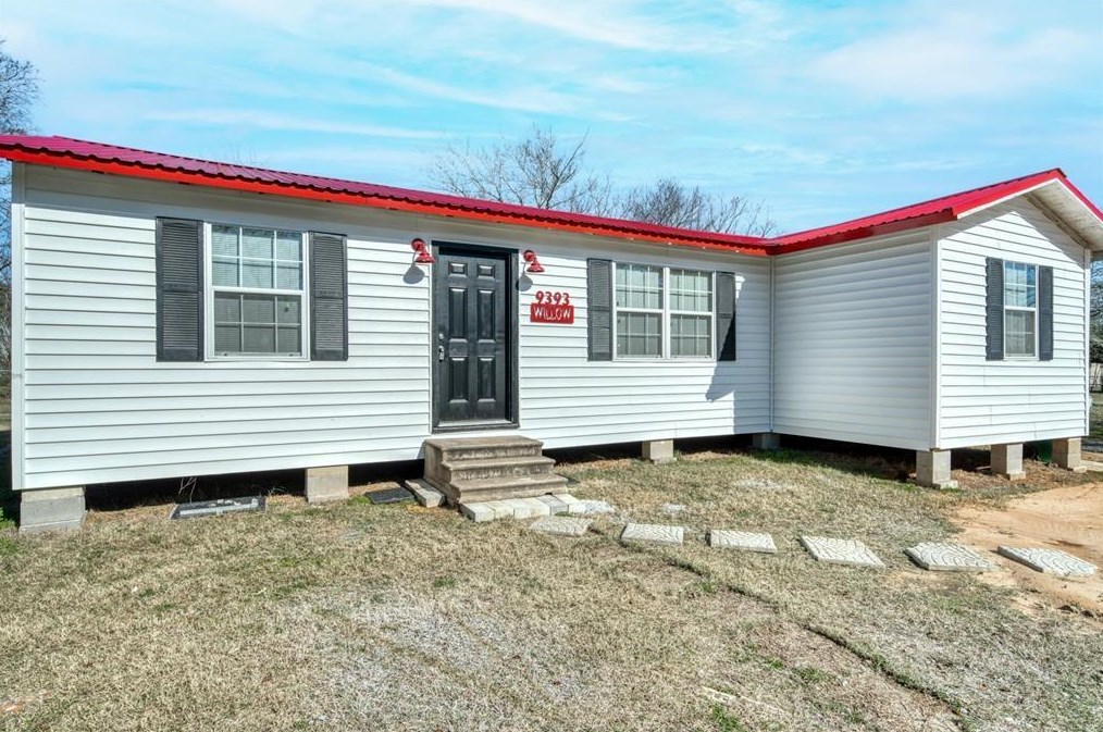 9393 Willow St, Midway, TX 75852-2605