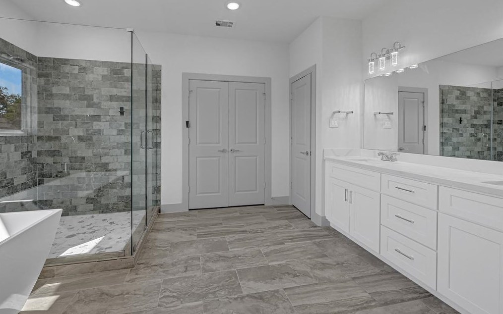 4605 Brinkley St, Houston TX  77051-2803 exterior